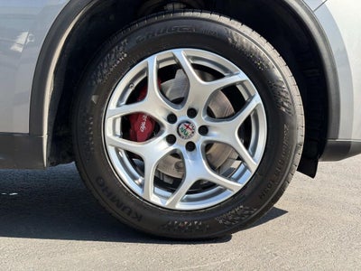 2019 Alfa Romeo Stelvio Base