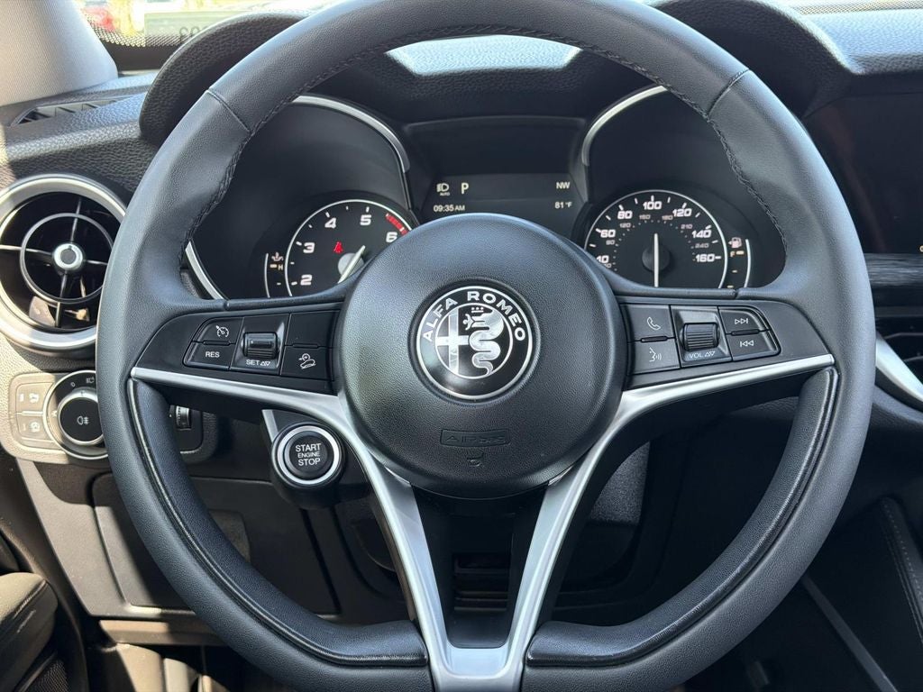 2019 Alfa Romeo Stelvio Base